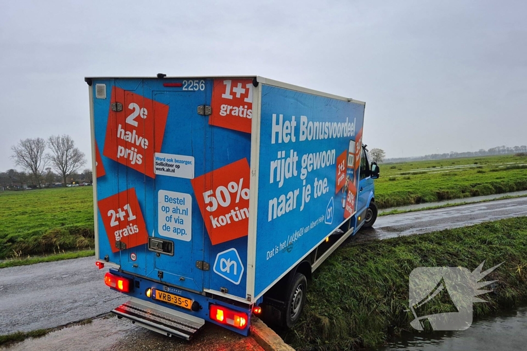 Boodschappenbezorger bijna te water