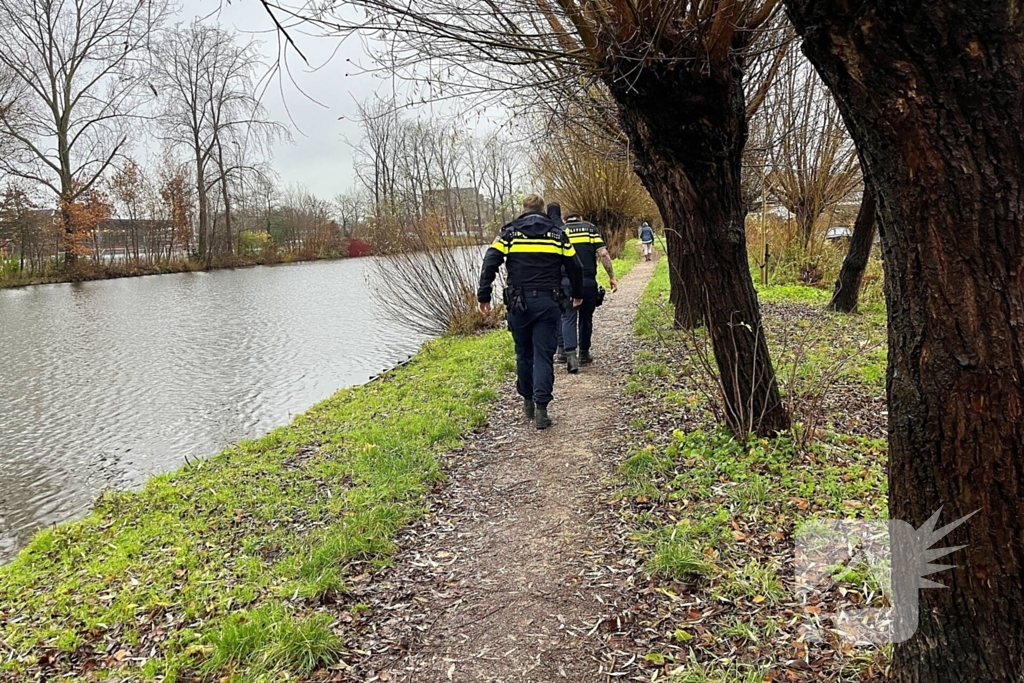 Losgeslagen boot blokkeert vaarroute