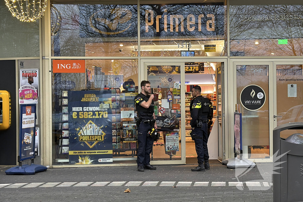 Politie doet onderzoek naar melding overval