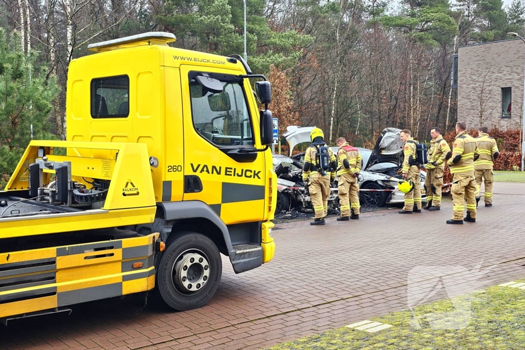 Nacontrole na brand elektrische auto's