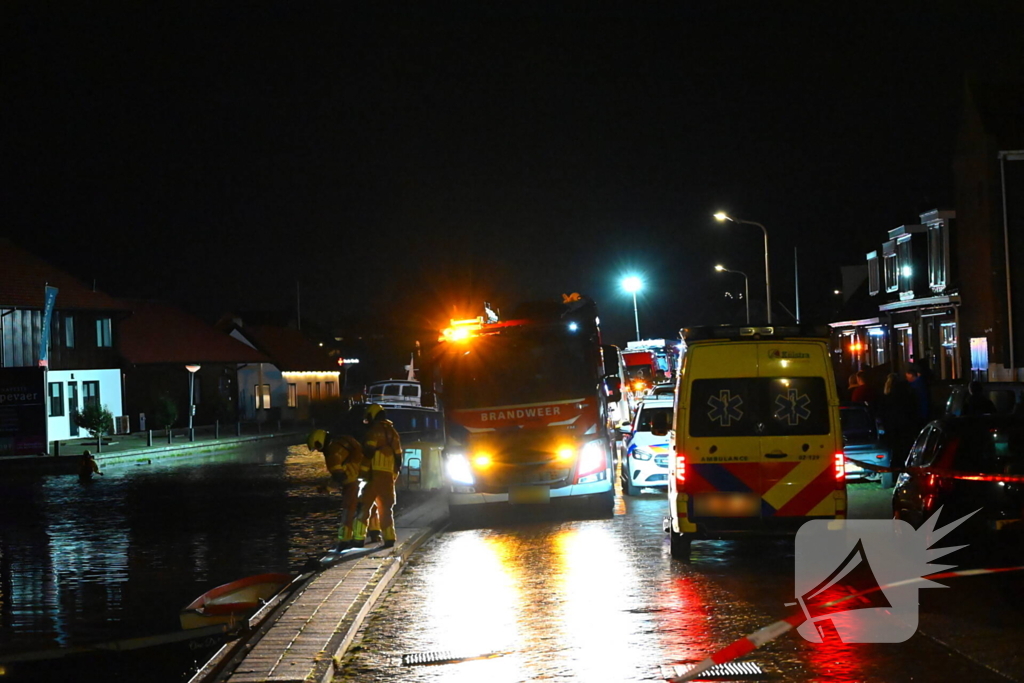 Twee personen uit water gered na ongeval