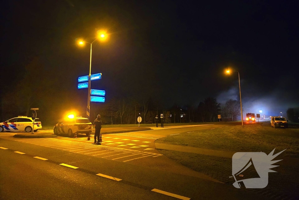 Forse rookwolken in omgeving door brand