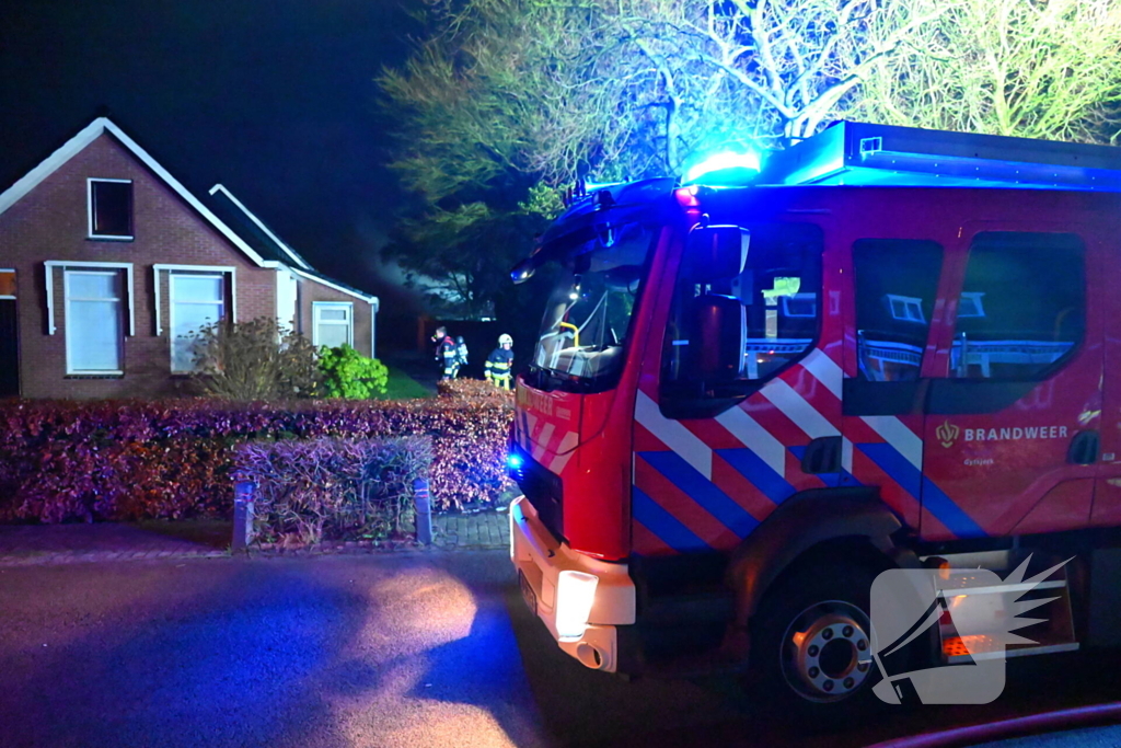 Veel rook bij brand in bijgebouw