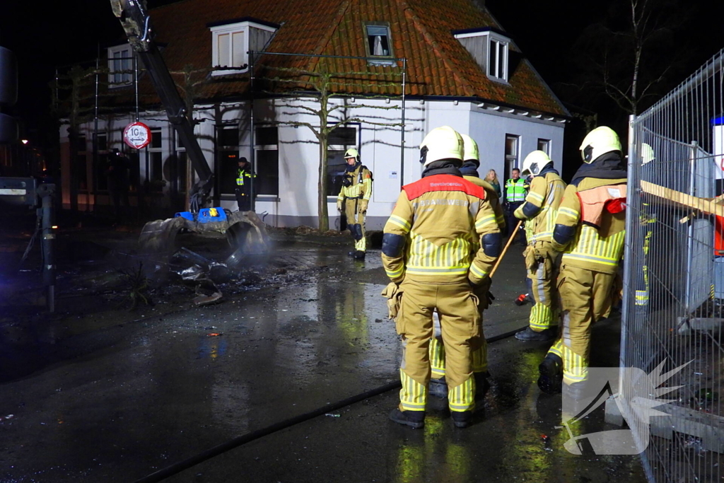 Mobiele eenheid ingezet bij afvalbrand