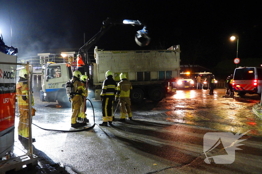Mobiele eenheid ingezet bij afvalbrand