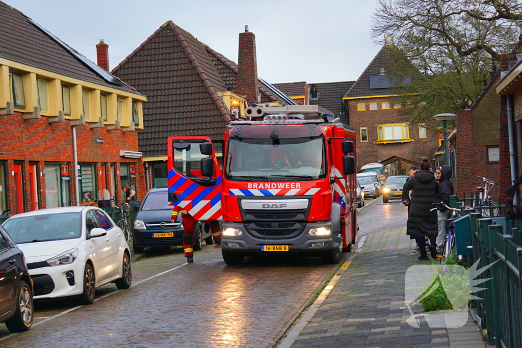 Bewoner trekt gasleiding los en sticht brand