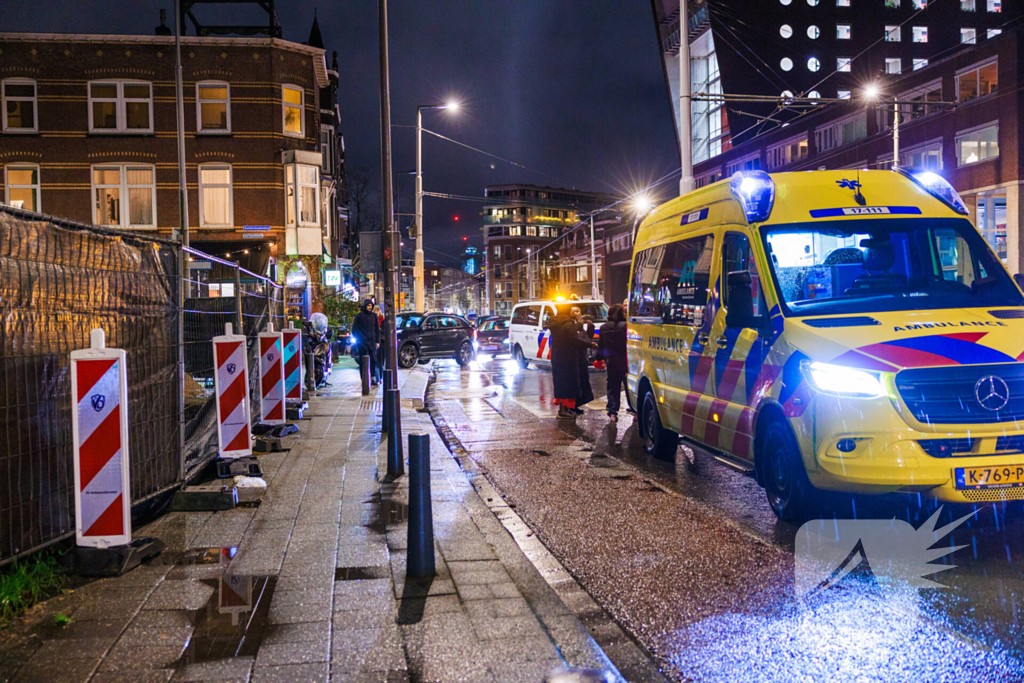 Persoon geschept bij tramhalte