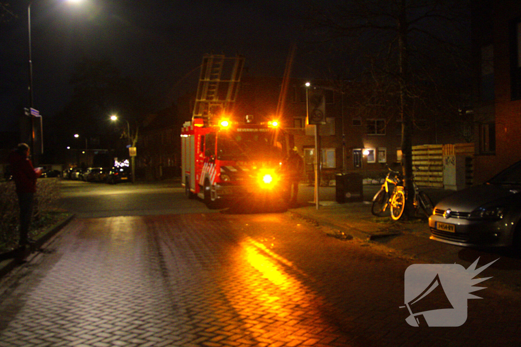 Kat weer herenigd met eigenaar nadat brandweer in actie komt