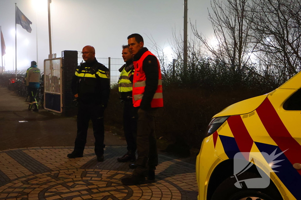 Persoon verliest hand door vuurwerk bij voetbalwedstrijd