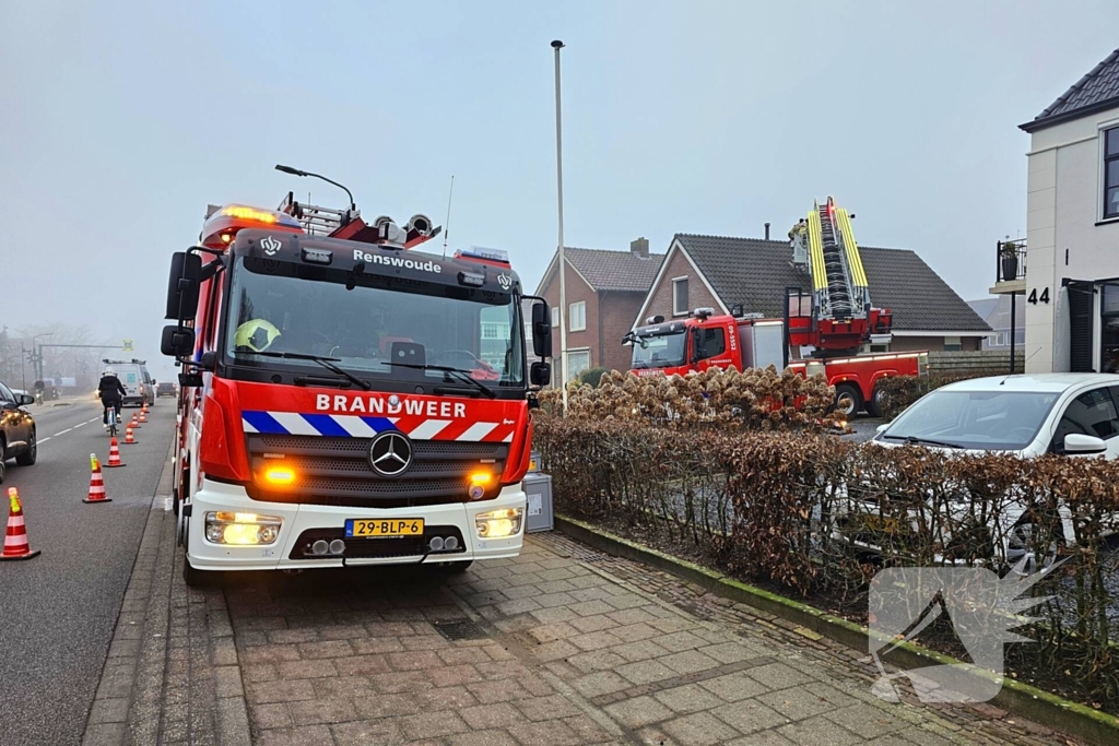 Brandweer bestrijdt schoorsteenbrand