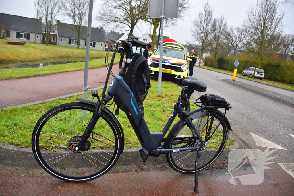 Fietser gewond bij botsing met auto