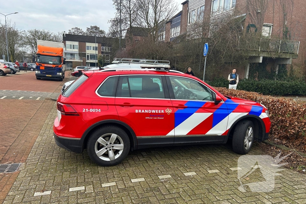 Persoon vast in kruipruimte