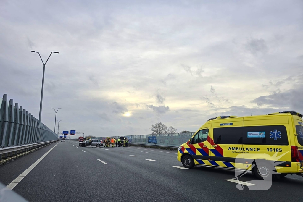 Snelweg afgesloten na ongeval