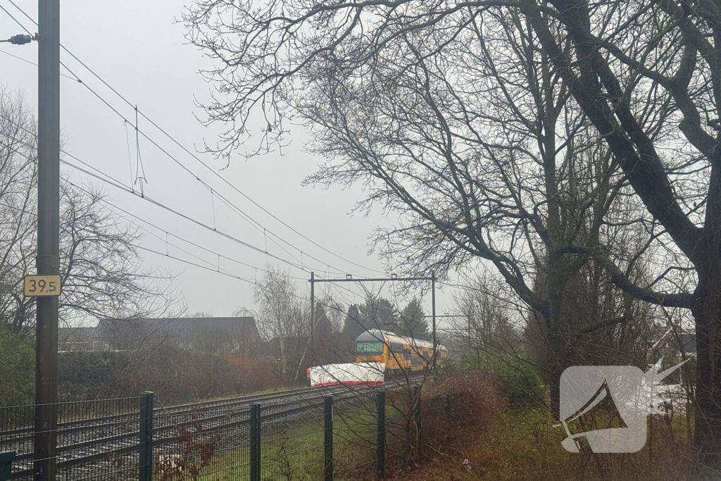 Treinverkeer stilgelegd na aanrijding