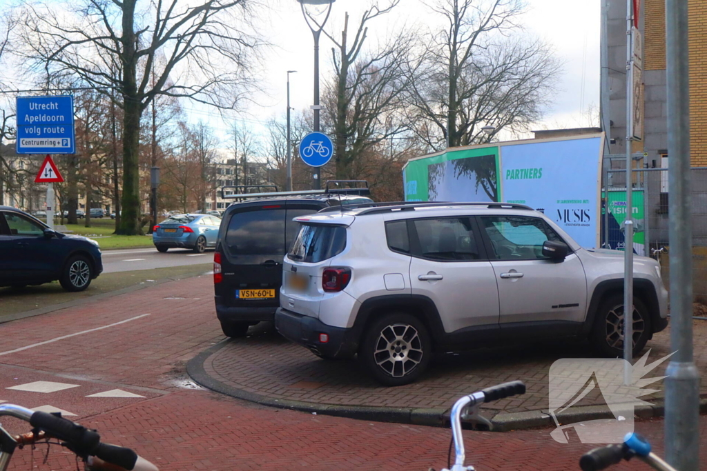 Scooterrijder geschept door automobilist