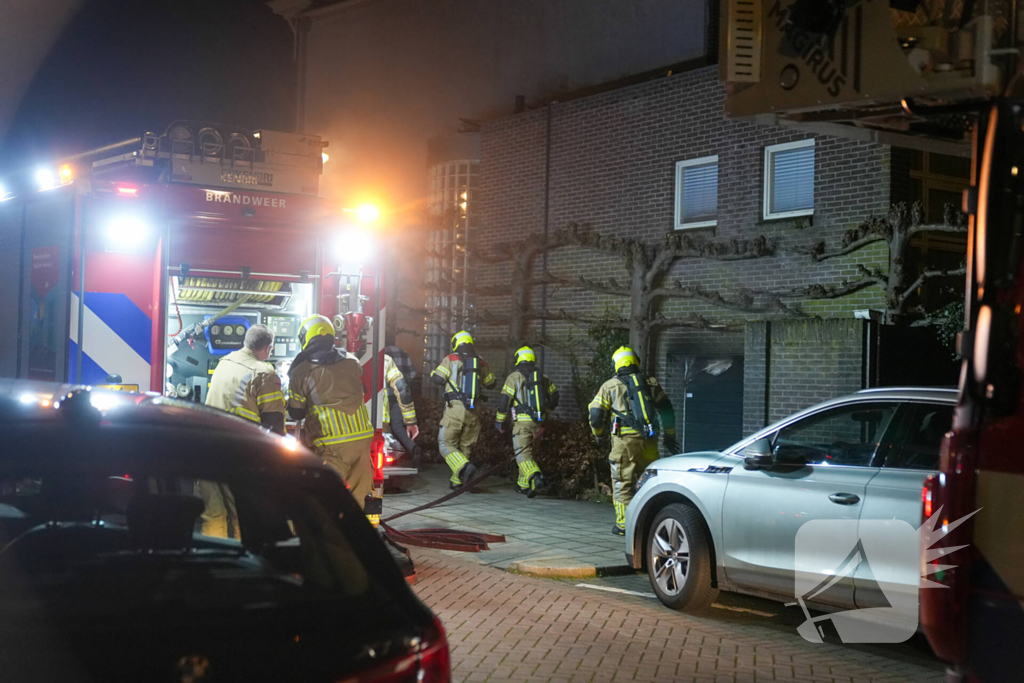 Brand in garage van woning