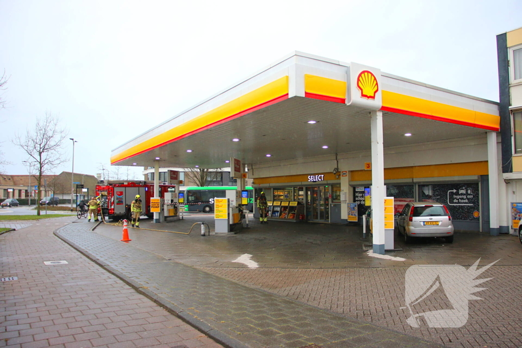 Benzinetank loopt leeg tijdens tanken