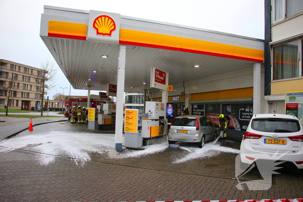 Benzinetank loopt leeg tijdens tanken