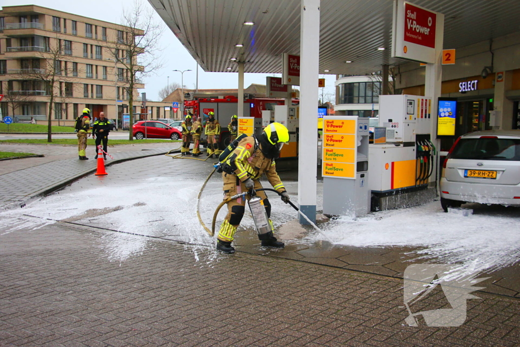 Benzinetank loopt leeg tijdens tanken