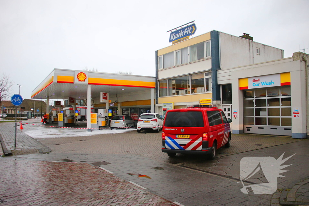 Benzinetank loopt leeg tijdens tanken