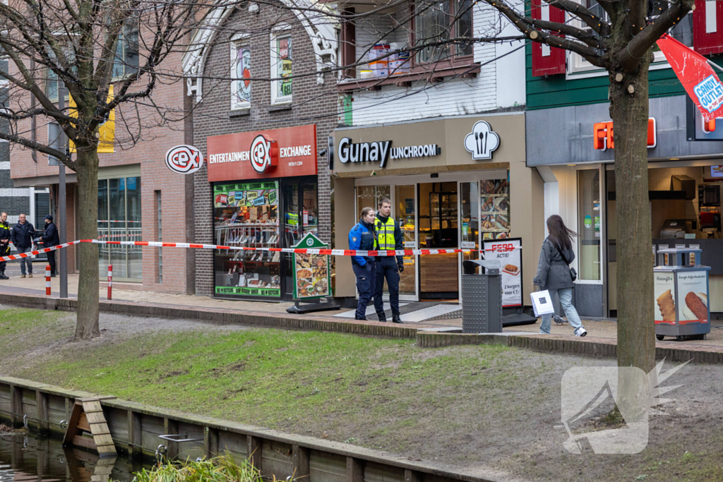 Twee aanhoudingen na overval op winkel