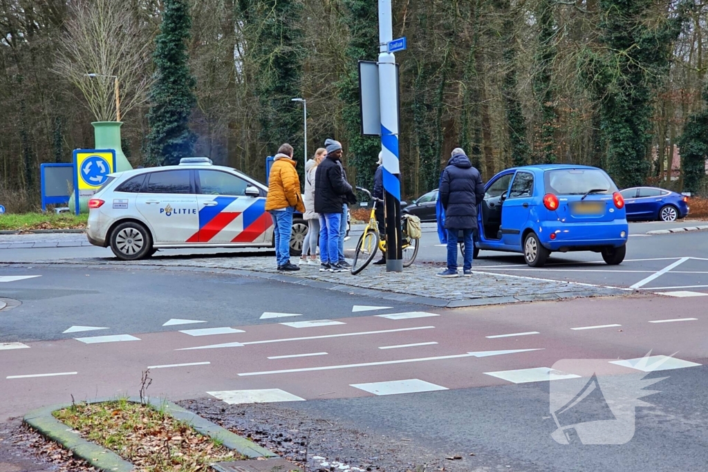 Wederom fietser aangereden op rotonde