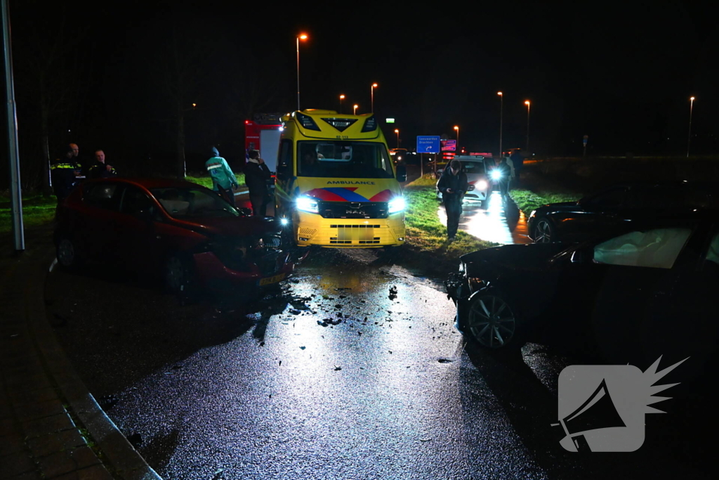 Gewonde bij frontale aanrijding