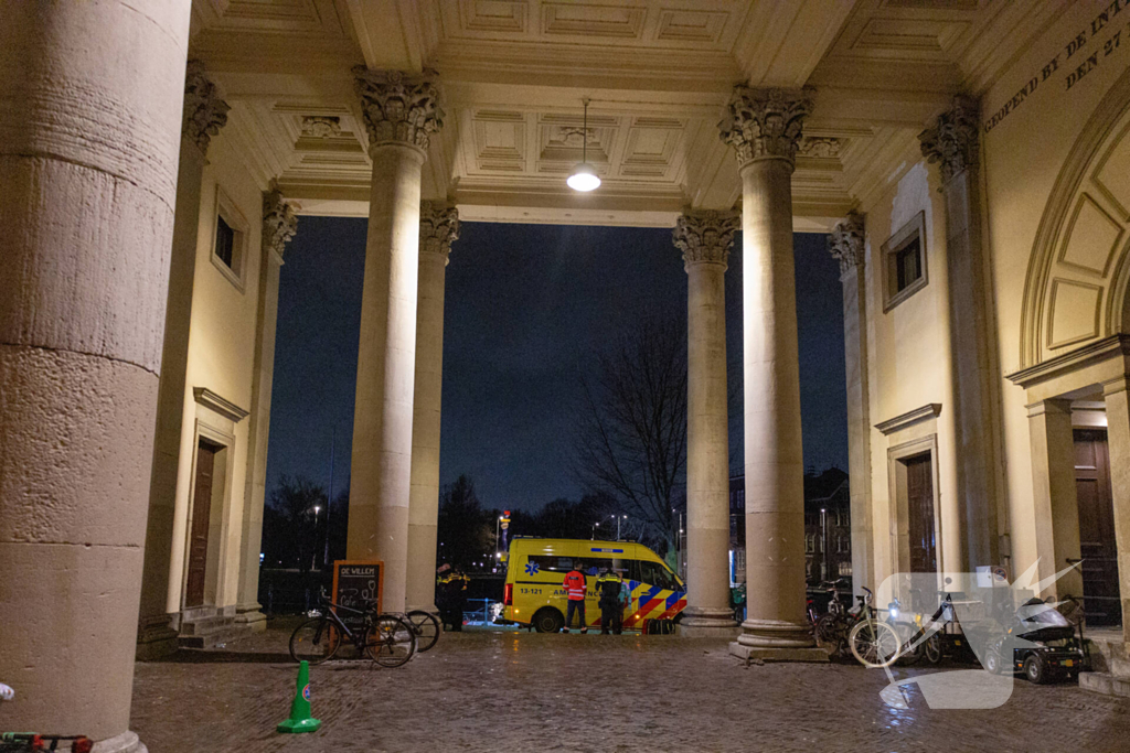 Hulpdiensten ingezet voor persoon te water