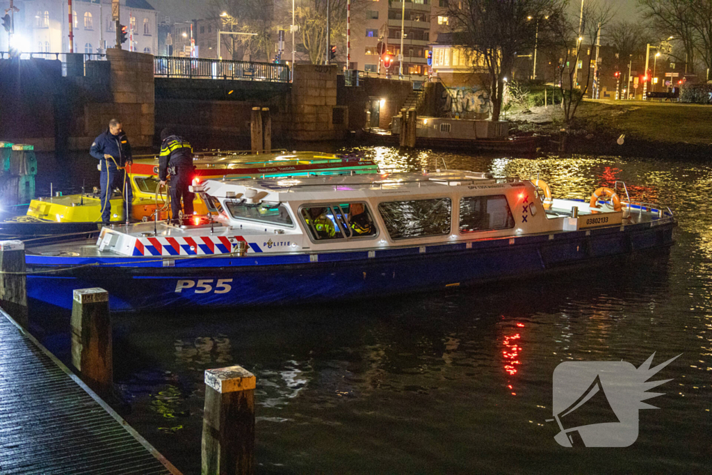 Hulpdiensten ingezet voor persoon te water