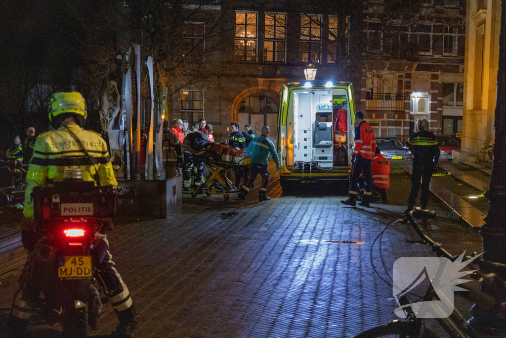 Hulpdiensten ingezet voor persoon te water