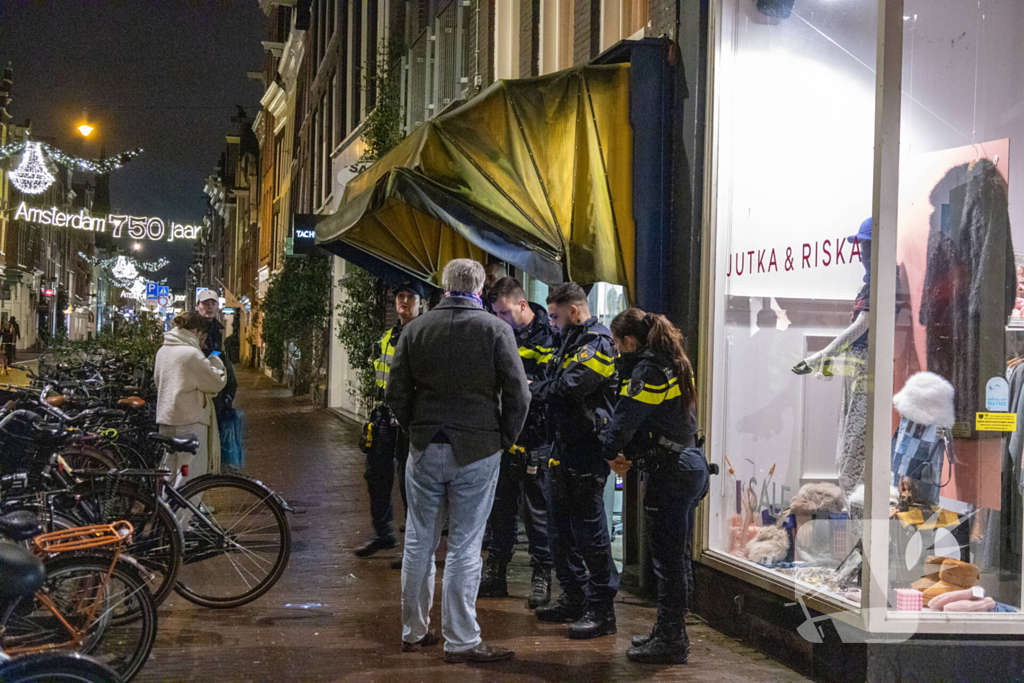Winkel eigenaar gewond na overval