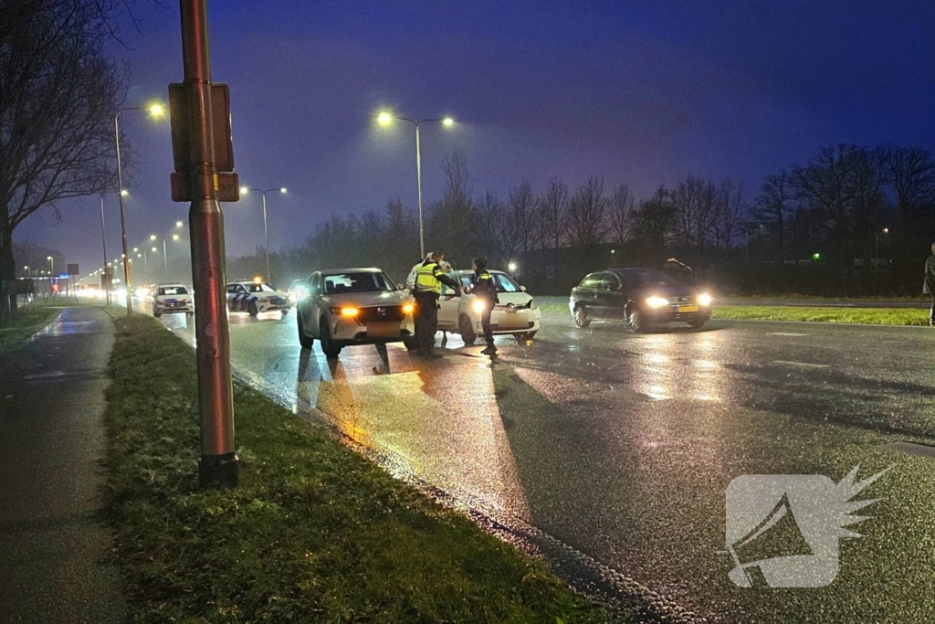 Drie voertuigen betrokken bij kop-staartbotsing