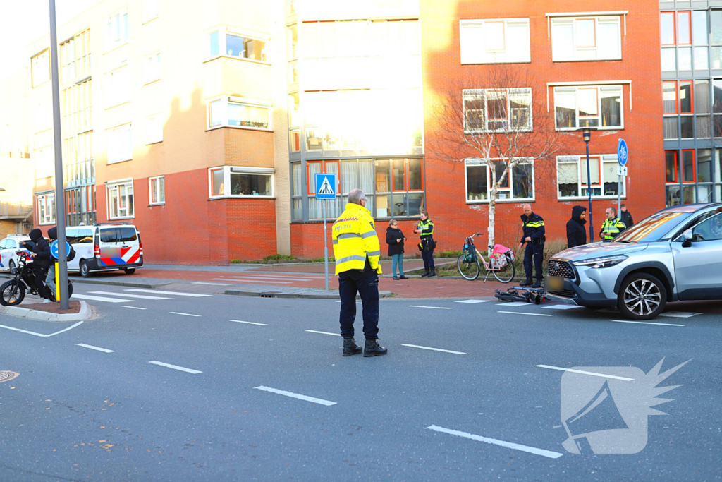 Fietser onderuit na aanrijding