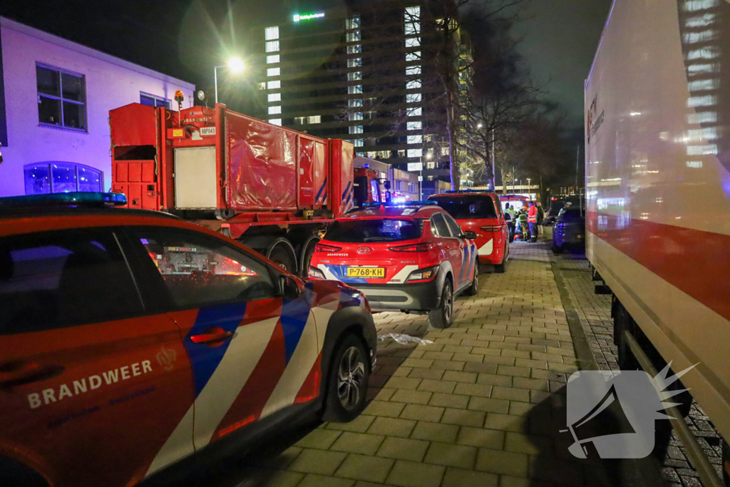 Grote brand bij verzamelgebouw voor bedrijven