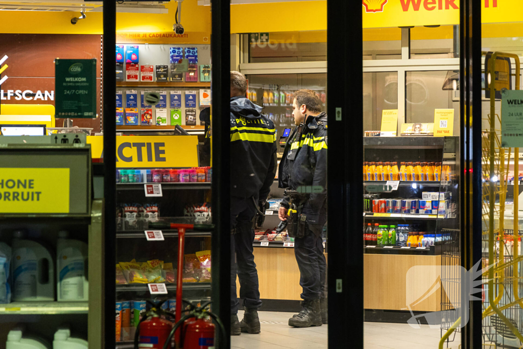 Politie doet onderzoek naar overval op tankstation