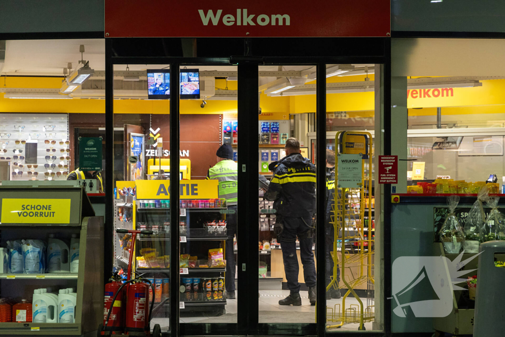 Politie doet onderzoek naar overval op tankstation