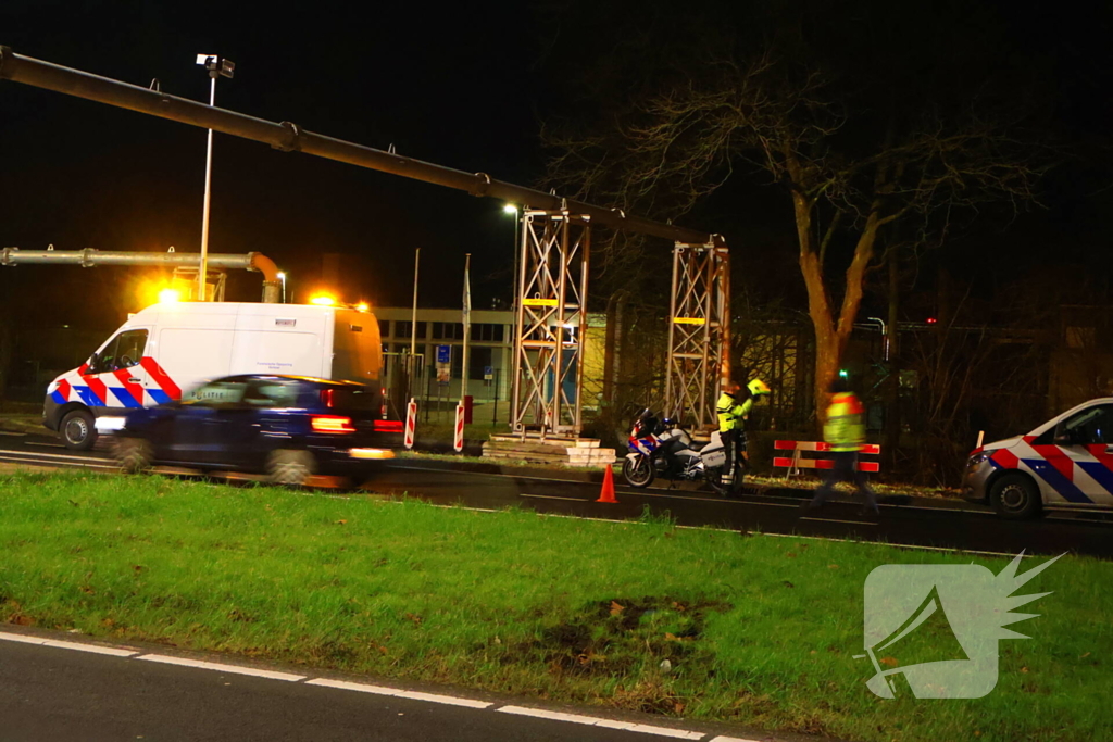 Persoon geschept door auto en overlijd op straat