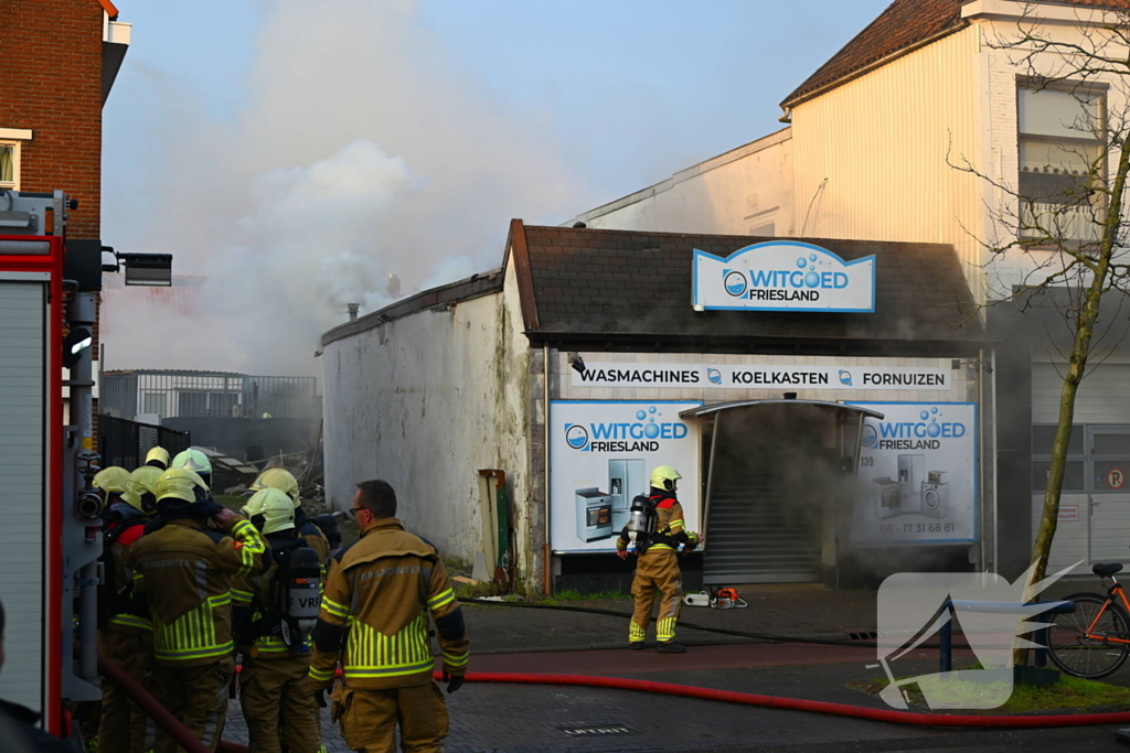 Flinke rookontwikkeling bij brand in winkel