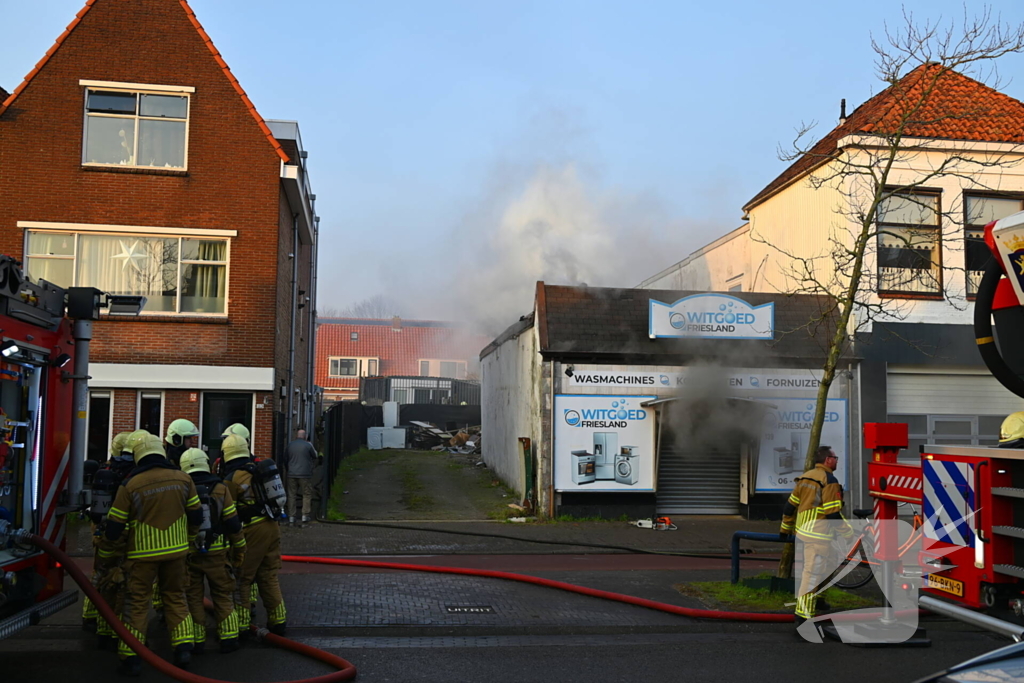 Flinke rookontwikkeling bij brand in winkel