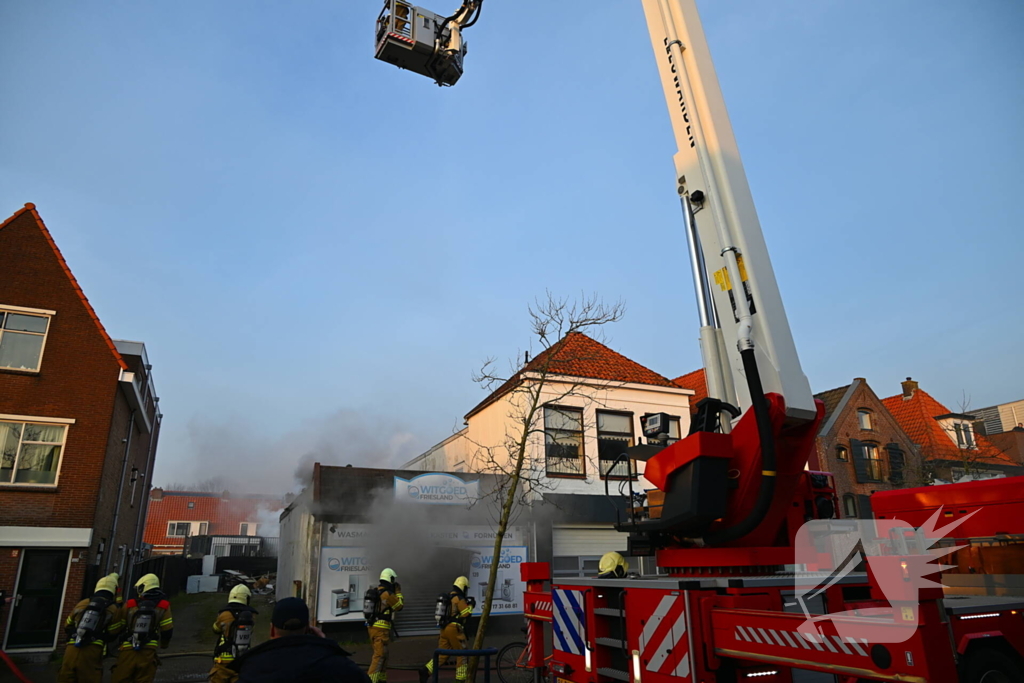 Flinke rookontwikkeling bij brand in winkel