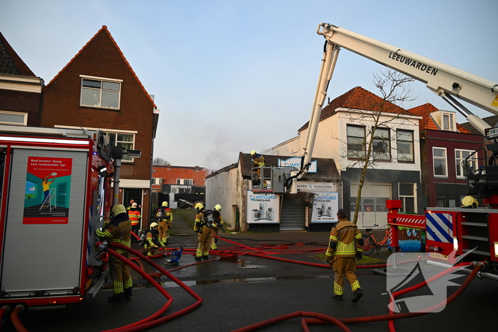 Flinke rookontwikkeling bij brand in winkel