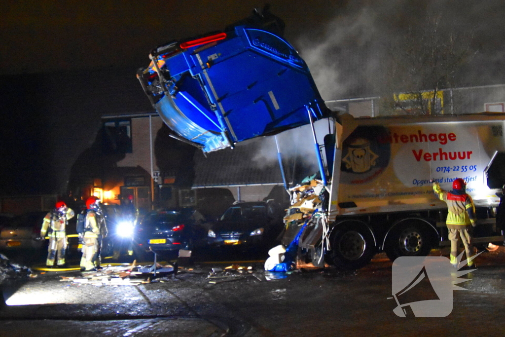 Brand in vuilniswagen