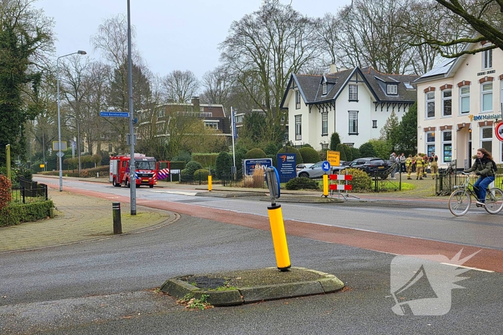 Brandweer onderzoekt koolmonoxidelek, een persoon naar ziekenhuis