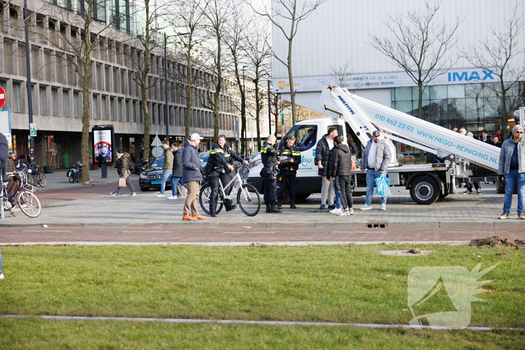 Scooterrijder komt in botsing met tram