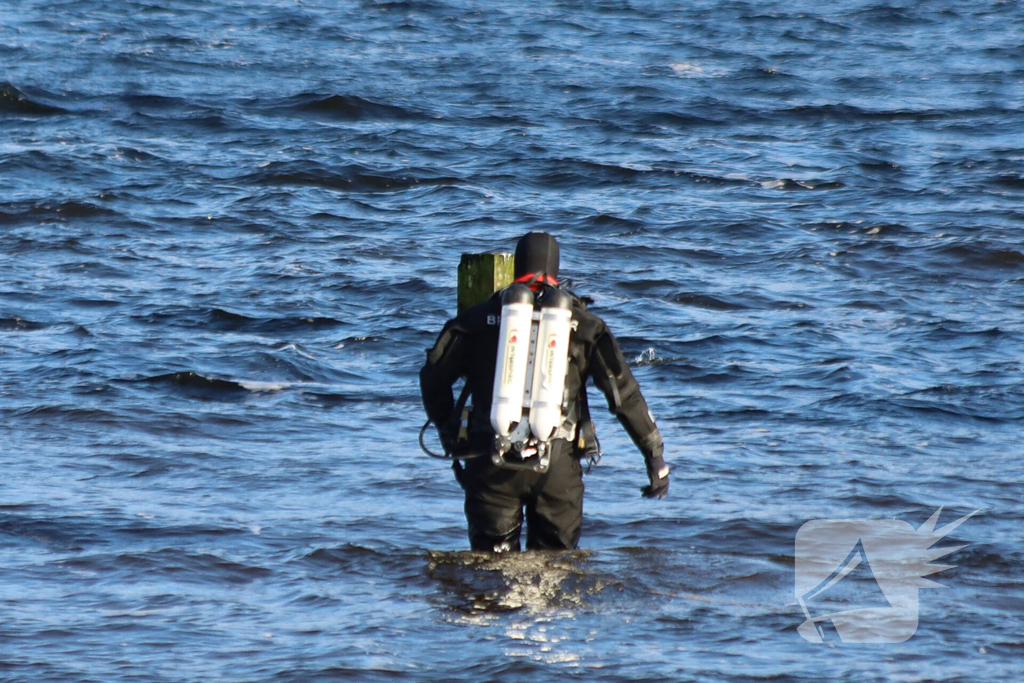 Grote zoekactie naar persoon te water