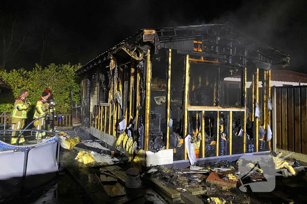 Chalet op camping compleet verwoest door brand