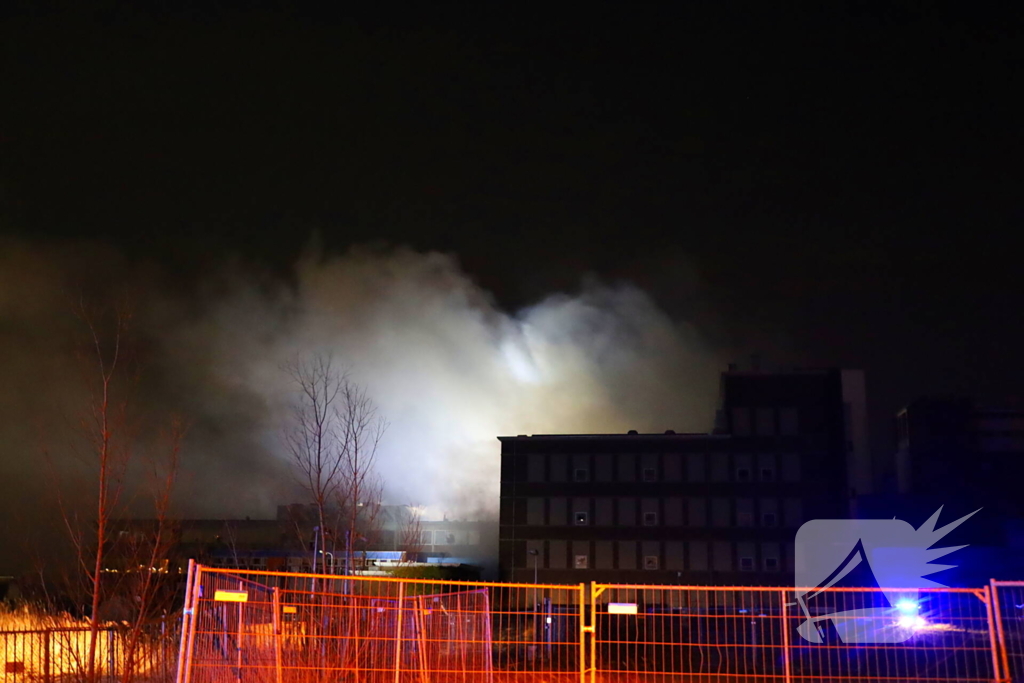 Grote brand in leegstaand pand