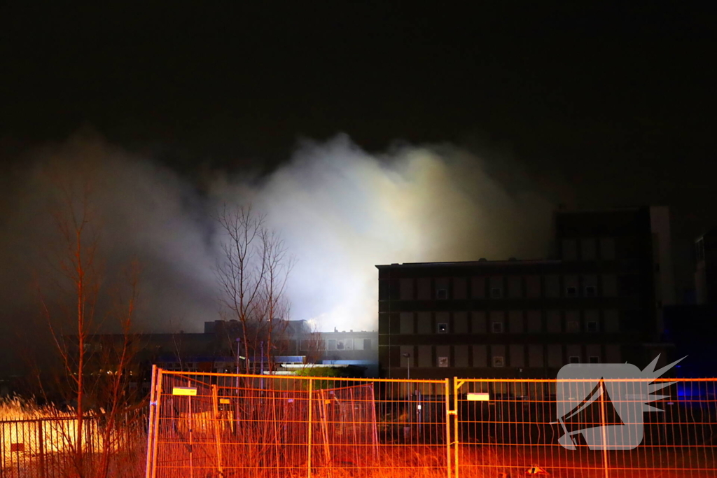 Grote brand in leegstaand pand