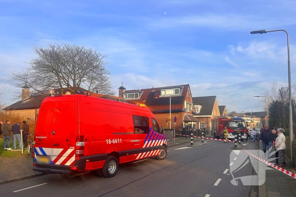 Aangetroffen spullen langs waterkant blijken na zoekactie van visser
