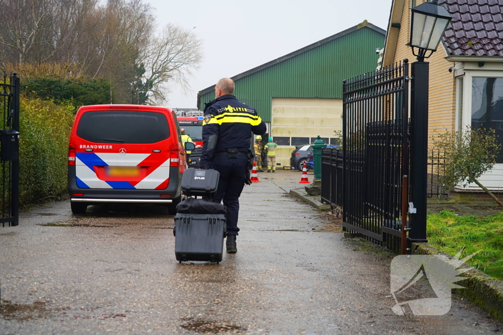 Politie treft mogelijk drugslab aan, twee aanhoudingen